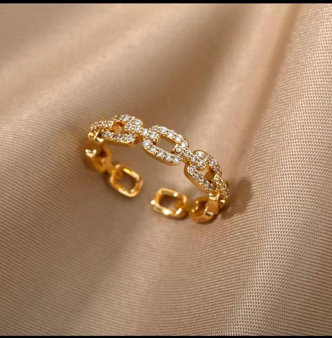 Elegant Adjustable Zircon Twist Ring for Women